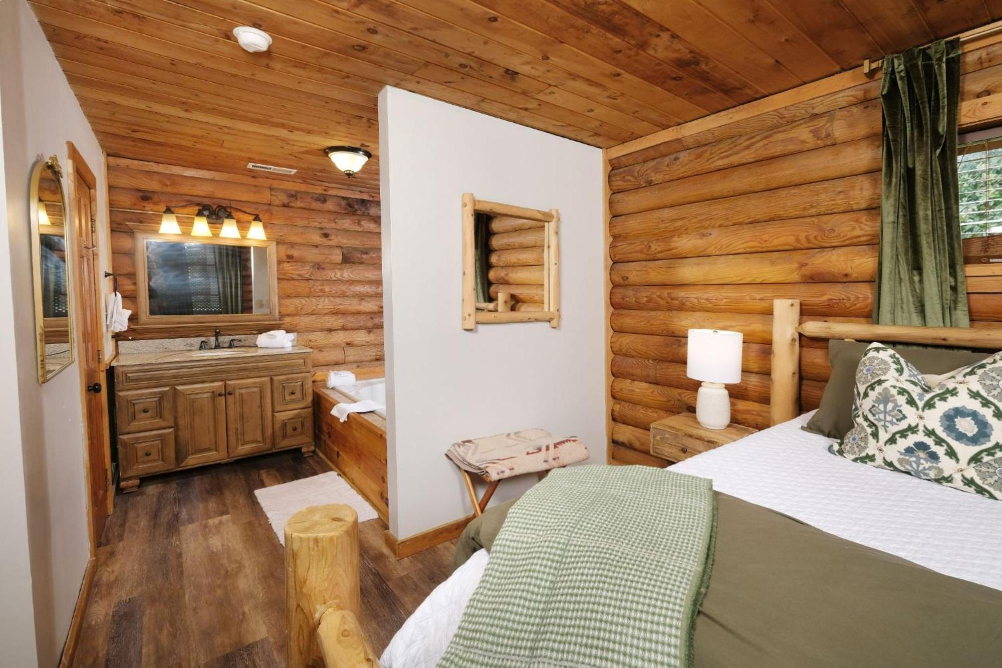 Grove Creek Villa *