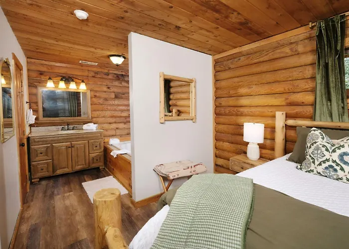 Grove Creek Cabin